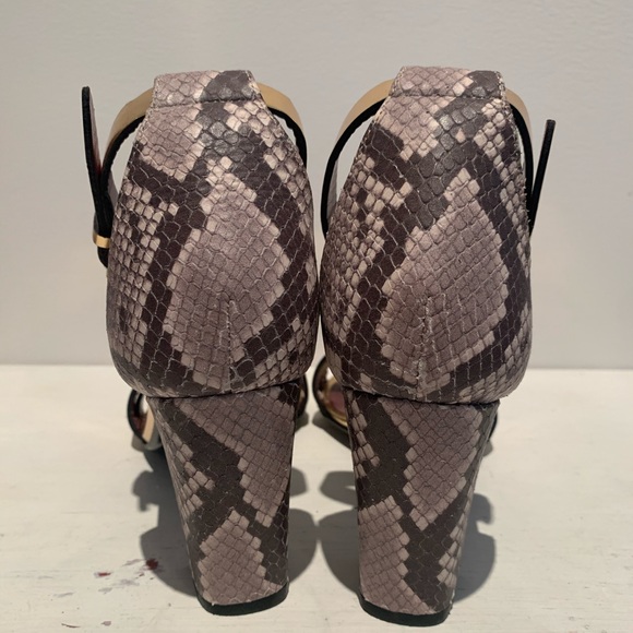 NWT PHILOSOPHY di LORENZO SERAFINI Gold heels - Picture 3 of 4